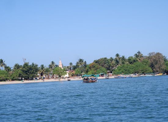 india/western-ghats/attraction/moroba-rock-island