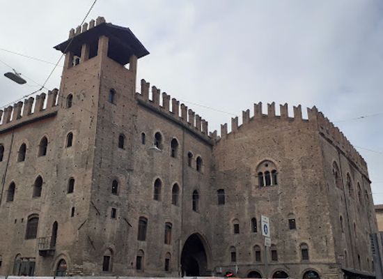 italy/emilia-romagna/attraction/torre-lambertini