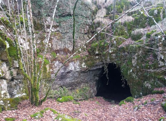 slovenia/sezana/attraction/jama-velika-sprincnica