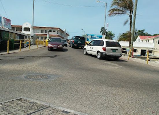 belize/belize-city/downtown-belize-city/attraction/the-swing-bridge