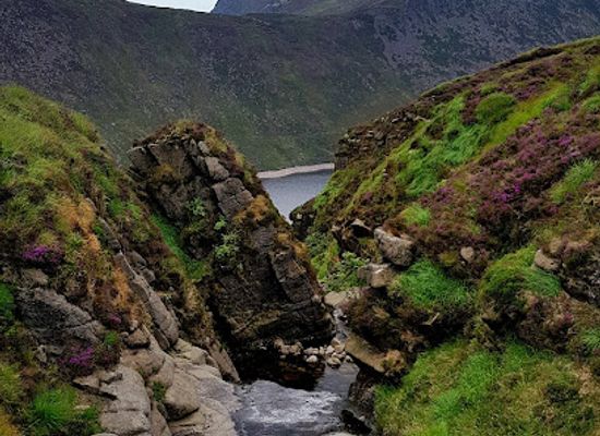ireland/mourne-mountains/attraction/ben-crom-mountain