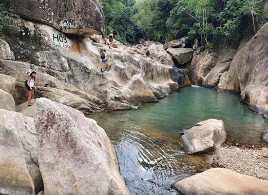 vietnam/nha-trang/attraction/khu-du-lich-ba-ho