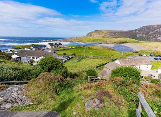ireland/slieve-league/attraction/glencolumbkille-folk-village