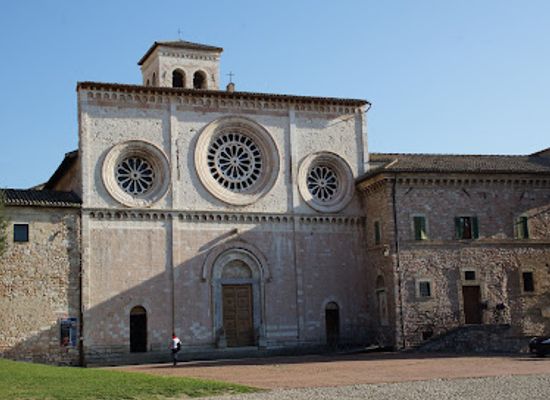 italy/assisi/attraction/museo-di-san-pietro-e-cripta-di-san-vittorino