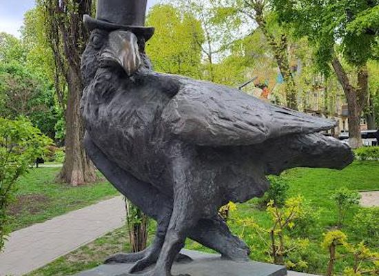 ukraine/kyiv/attraction/square-of-kyiv-intellectuals