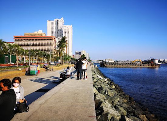 philippines/manila/ermita/attraction/manila-baywalk-dolomite-beach