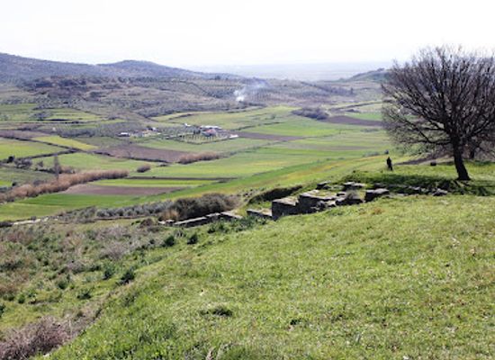 albania/patos/attraction/outer-walls