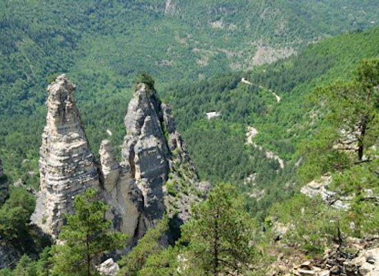georgia/svaneti/attraction/sairme-pillars