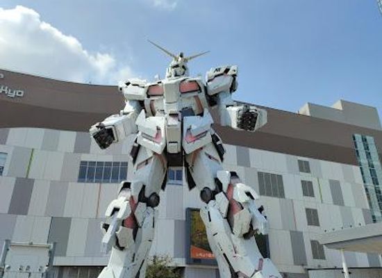 japan/oki/attraction/unicorn-gundam