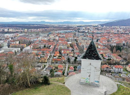 slovenia/central-slovenia/attraction/pyramid