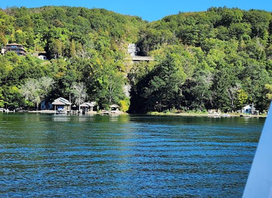 new-york/watkins-glen/attraction/captain-bill-s