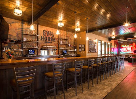 illinois/corn-belt/attraction/evil-horse-brewing-company