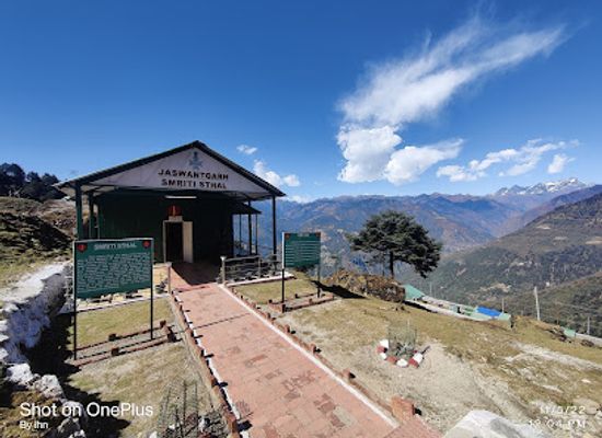 india/tawang/attraction/jaswant-garh-war-memorial-in-honour-of-the-rifleman-jaswant-singh-rawat-nuranang-tawang-district-arunachal-pradesh-india
