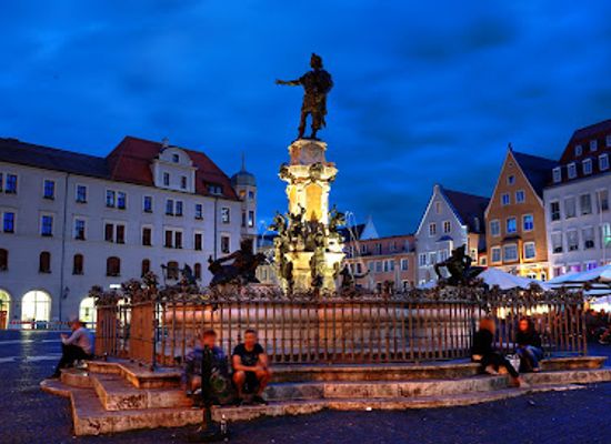 germany/swabia/attraction/augustusbrunnen