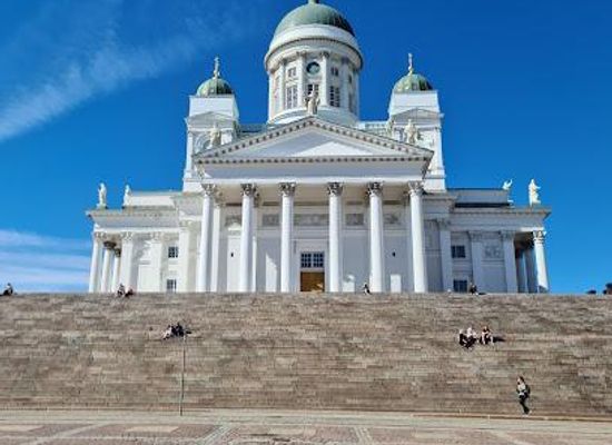 finland/espoo/attraction/senate-square