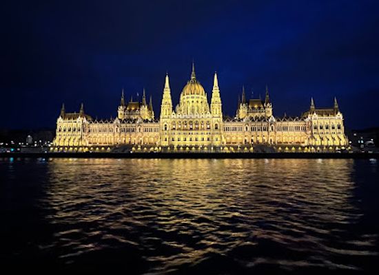 hungary/budapest/attraction/city-sightseeing-budapest