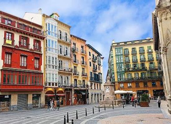 spain/bilbao/attraction/done-jakue-plazatxoa