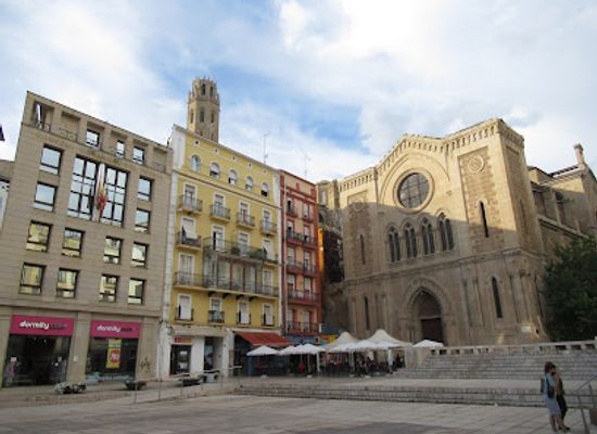 spain/lleida/attraction/placa-de-sant-joan-lleida
