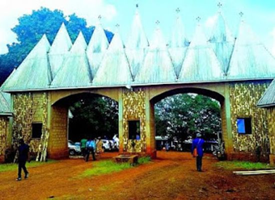 cameroon/east-region/attraction/chefferie-foto