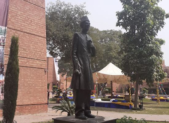 pakistan/central-punjab/attraction/quaid-e-azam-monument