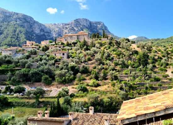 spain/serra-de-tramuntana/attraction/la-casa-de-robert-graves