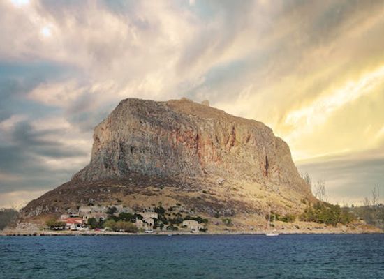 greece/monemvasia/attraction/u-u