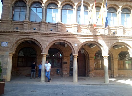 spain/aragon/attraction/plaza-de-espana