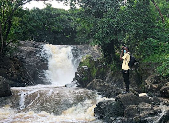 ghana/kwahu/attraction/kentenkren-waterfalls