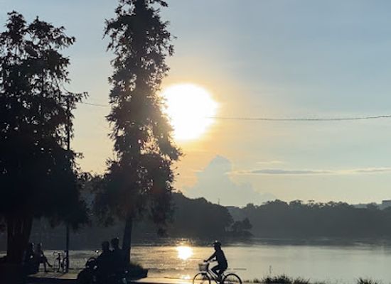 vietnam/dalat/xuan-huong-lake/attraction/ho-xuan-huong-da-lat