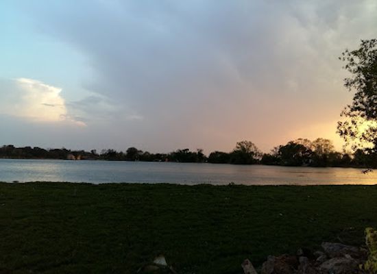 india/raipur/attraction/sarjubandha-garden-talab