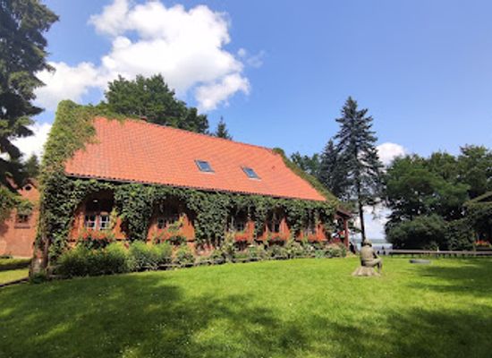 poland/warmia/attraction/muzeum-konstantego-ildefonsa-galczynskiego