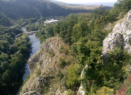 romania/bihor/attraction/pestera-casa-zmeului