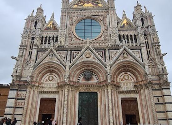 italy/siena/attraction/fontana-contrada-selva