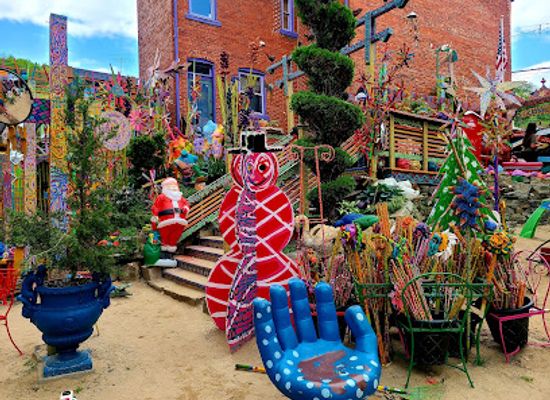 pennsylvania/appalachian-mountains/attraction/randyland