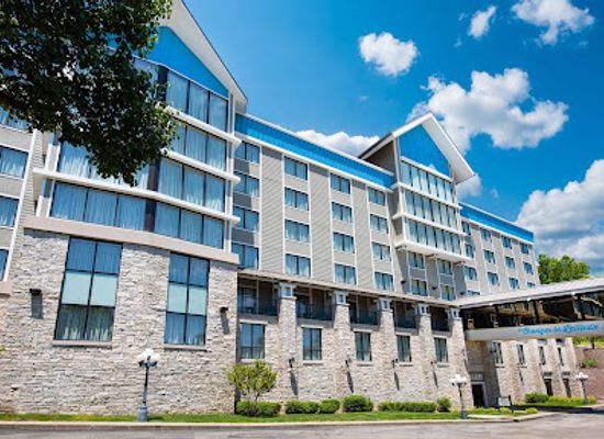 missouri/lake-of-the-ozarks/attraction/margaritaville-lake-resort-lake-of-the-ozarks