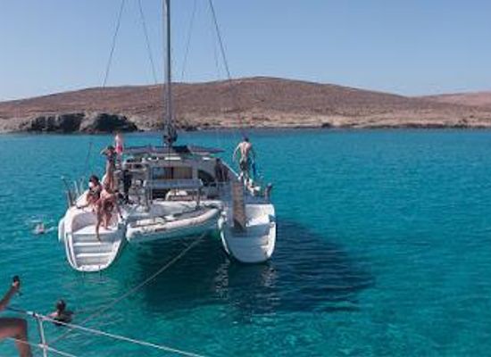 greece/south-aegean/attraction/mykonos-cruises-yacht-sailing-tours-mykonos-catamaran-dolphin-navigation