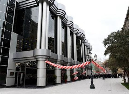 azerbaijan/baku/attraction/azerbaijan-state-theatre-of-the-young-spectator