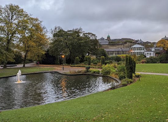 united-kingdom/peak-district/attraction/pavilion-gardens-buxton