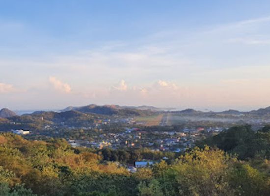 indonesia/labuan-bajo/attraction/parapuar-view-point