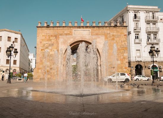 tunisia/tunis/medina-of-tunis/attraction/victory-square