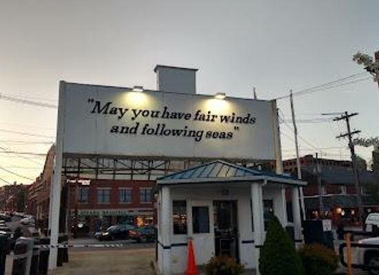 maine/south-portland/attraction/dimillo-s-old-port-marina-gift-shop