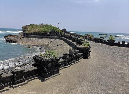 indonesia/bali/attraction/pura-gede-luhur-batu-ngaus