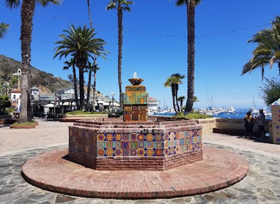 california/santa-catalina-island/attraction/wrigley-fountain