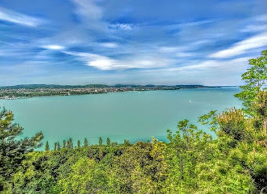 hungary/balaton-uplands/attraction/baratlakasok