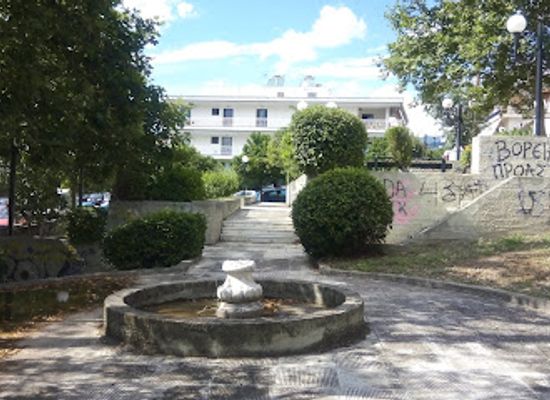greece/lamia/attraction/plateia-aiginis