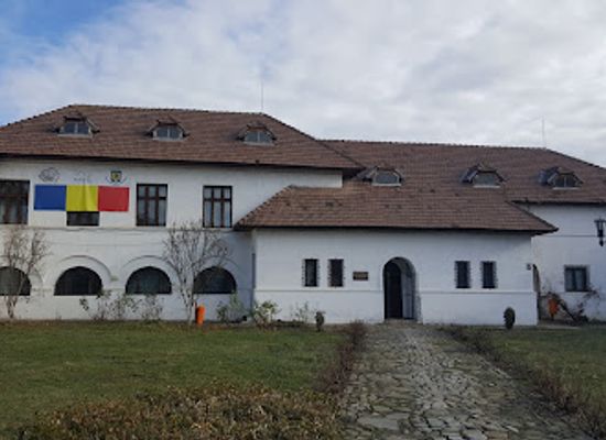 romania/prahova/attraction/muzeul-de-etnografie-al-vaii-teleajenului