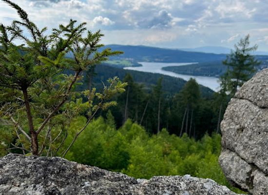czechia/south-bohemia/attraction/aussichtspunkt-lipnostausee