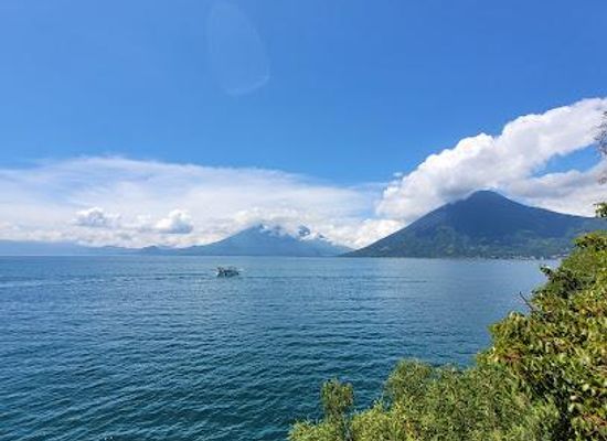 guatemala/lake-atitlan/attraction/reserva-natural-cerro-tzankujil