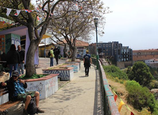 chile/valparaiso/plan/attraction/paseo-21-de-mayo-de-valparaiso