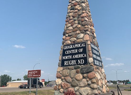 north-dakota/prairie-pothole-region/attraction/geographical-center-of-north-america
